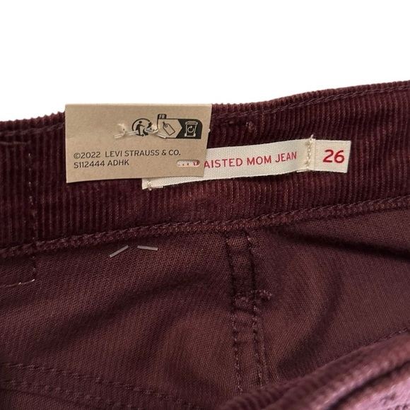 Levi's High Waisted High Rise Relaxed Mom Jean Size 26 NWT - Picture 11 of 17